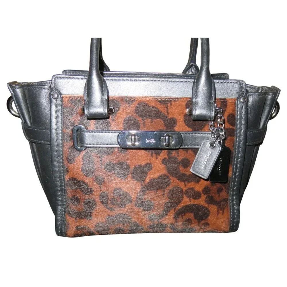 Coach chic versatile